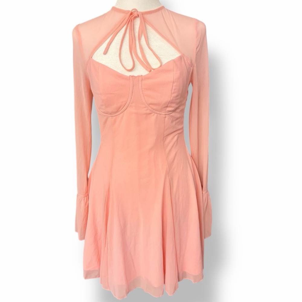 Women’s Chic Long Sleeve Mini Dress NWOT size Medium - Picture 4 of 5